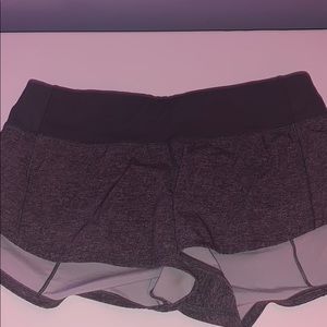 like new, lululemon speed up shorts.